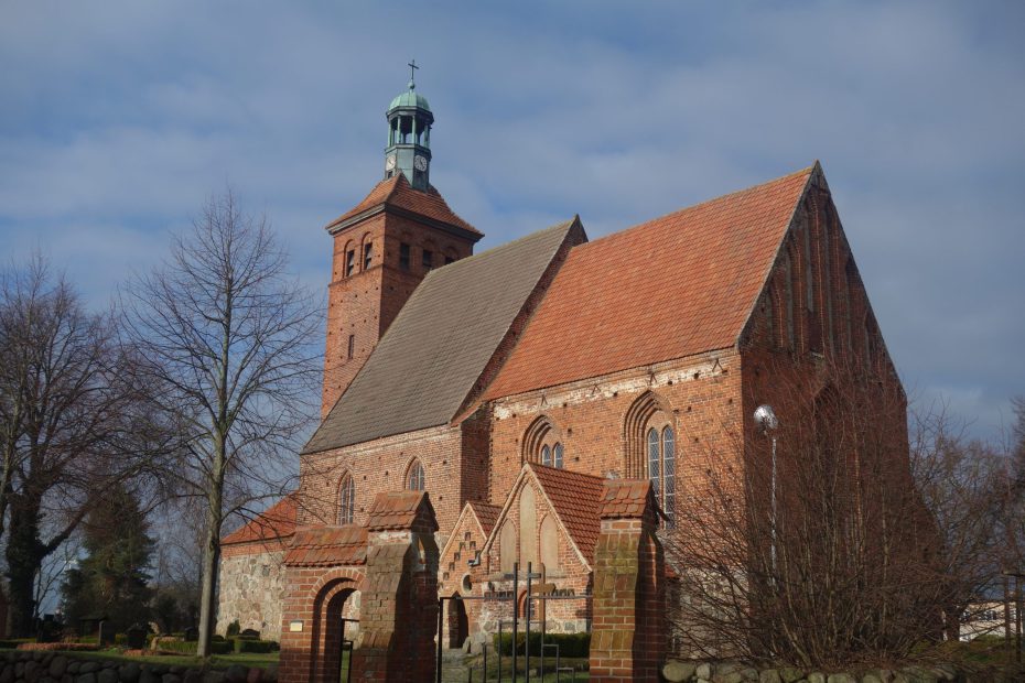 Kirche Reinkenhagen